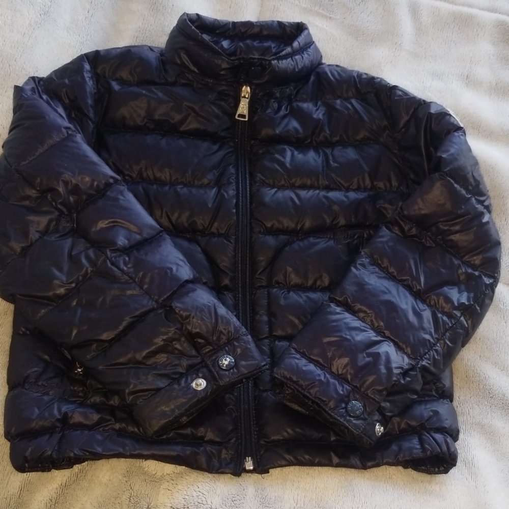 MONCLER boys/girls jacket sz 5( 5 years old) good